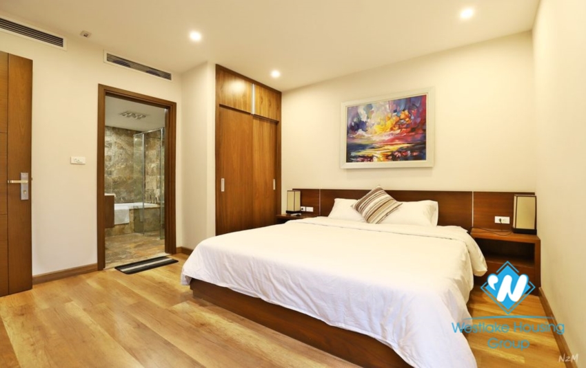 One bedroom apartment for rent at Ba Mau lake, Hai Ba Trung district